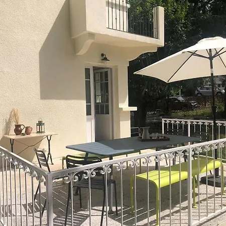 Maison De Charme Dans Attention Reservations Et Arrivees Commencent Exclusivement Le Dimanche Сарла-ла-Канеда